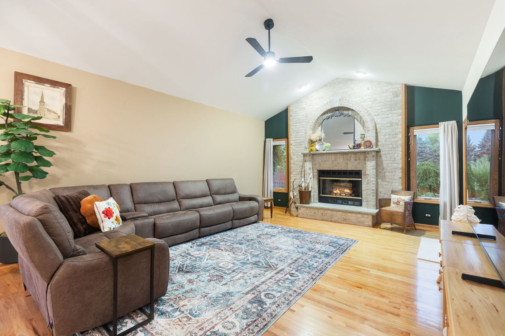 8404 Squirrel Drive Property Photo 8