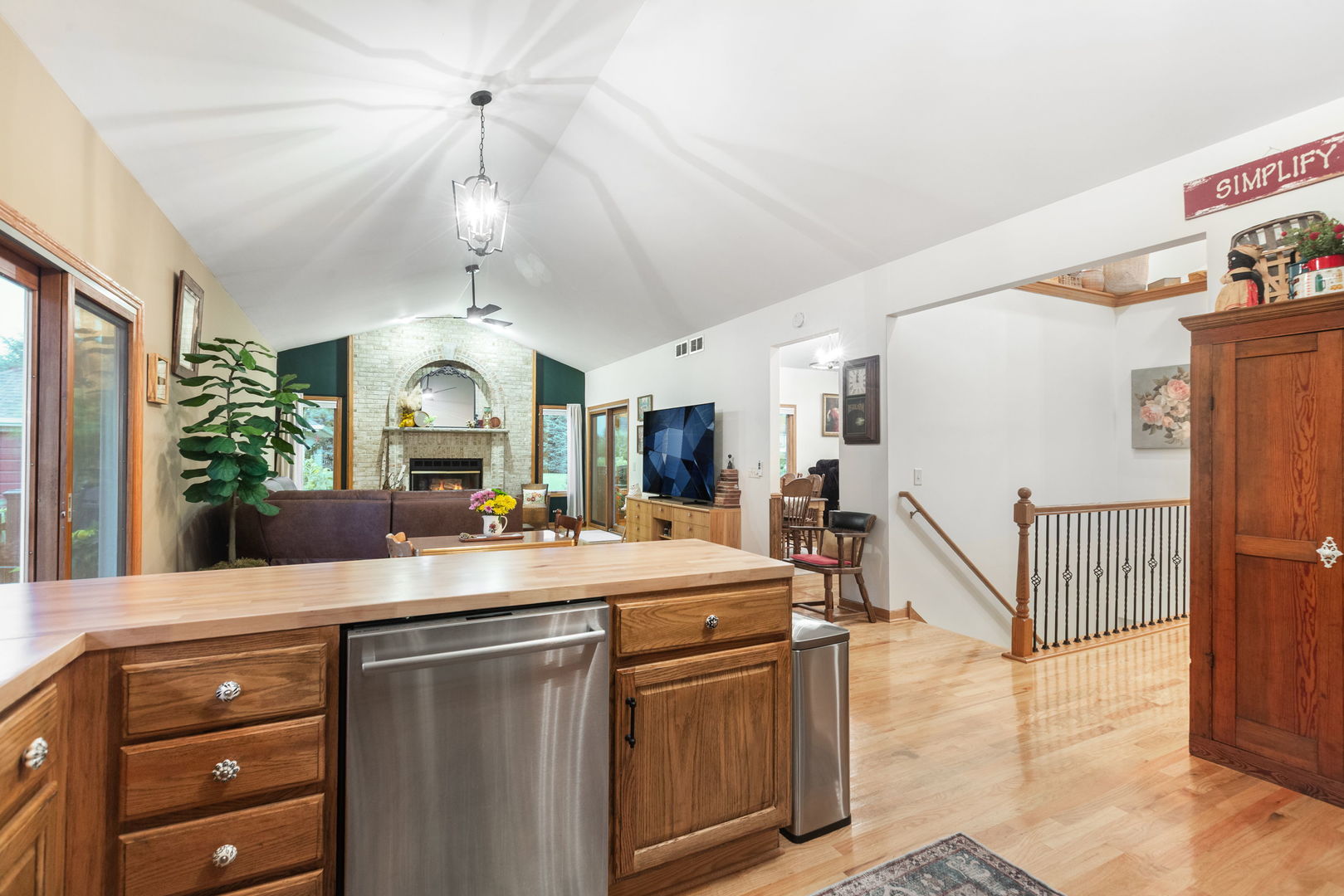 8404 Squirrel Drive Property Photo 13