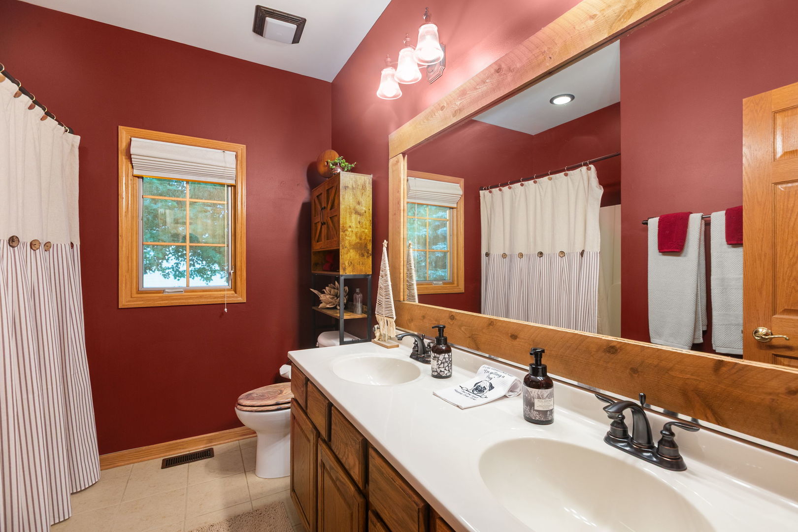 8404 Squirrel Drive Property Photo 20