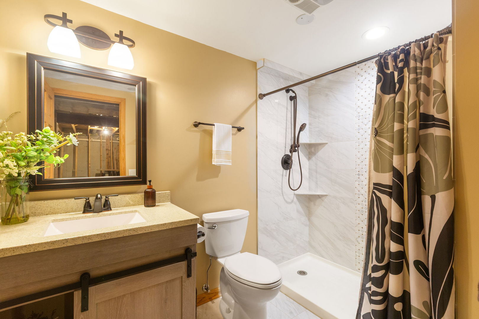8404 Squirrel Drive Property Photo 24