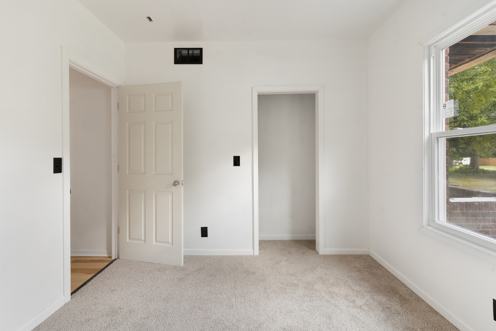 2230 10th Street Property Photo 11