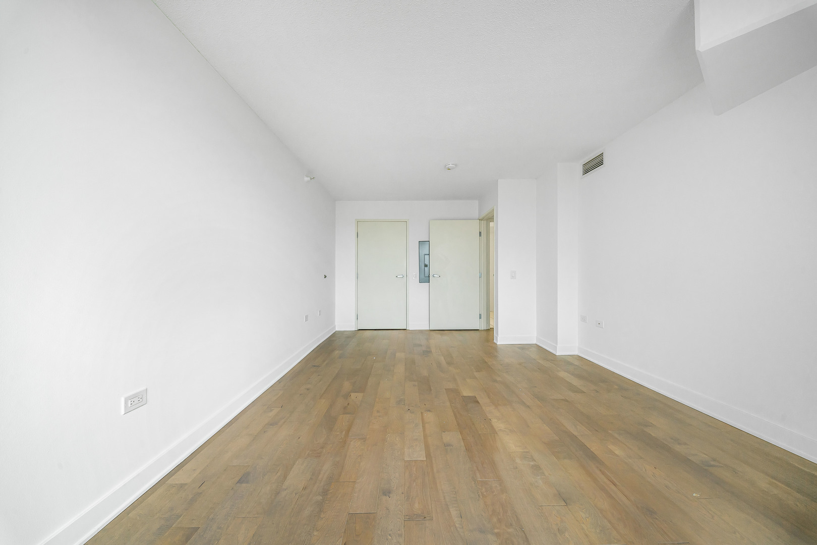 1720 Maple Avenue 1260 Property Photo 13