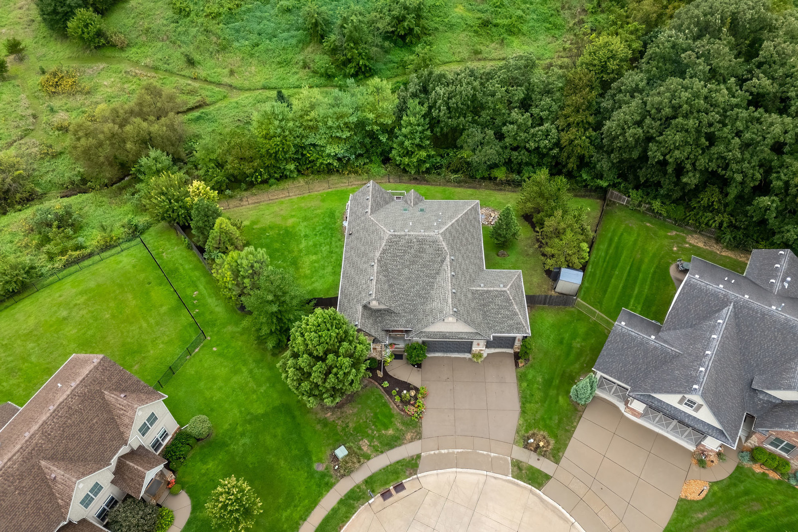 5090 Brittany Court Property Photo 3