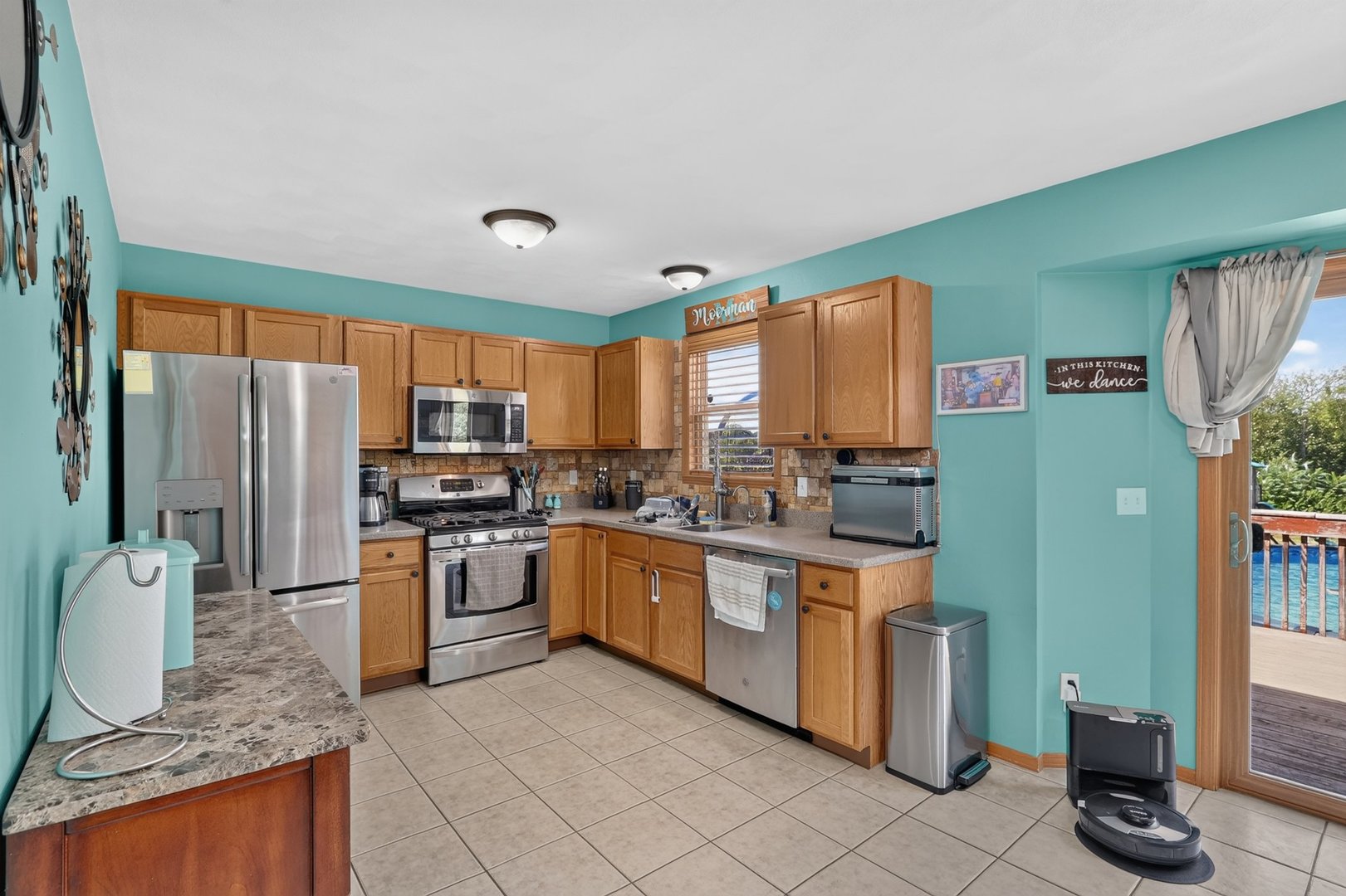 3958 Biltmore Chase Property Photo 11
