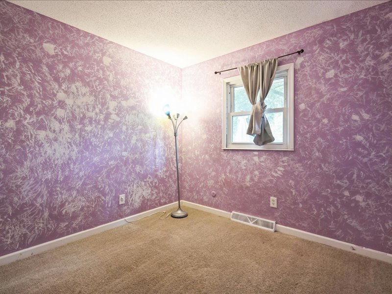 409 15th Place Property Photo 9
