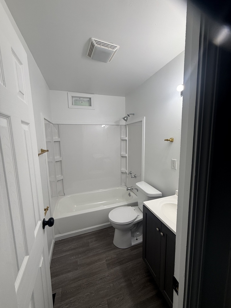 128 S Scottswood Drive Property Photo 5