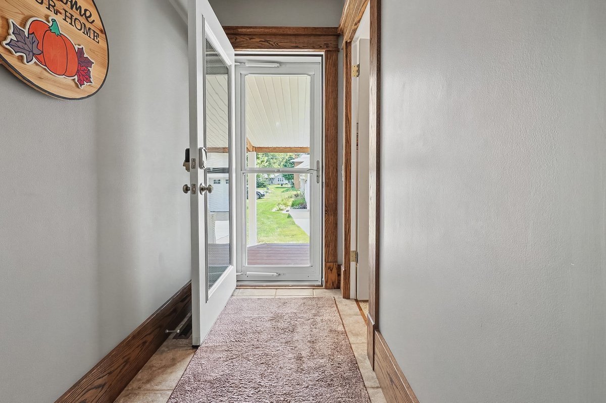 411 E Cherry Street Property Photo 11