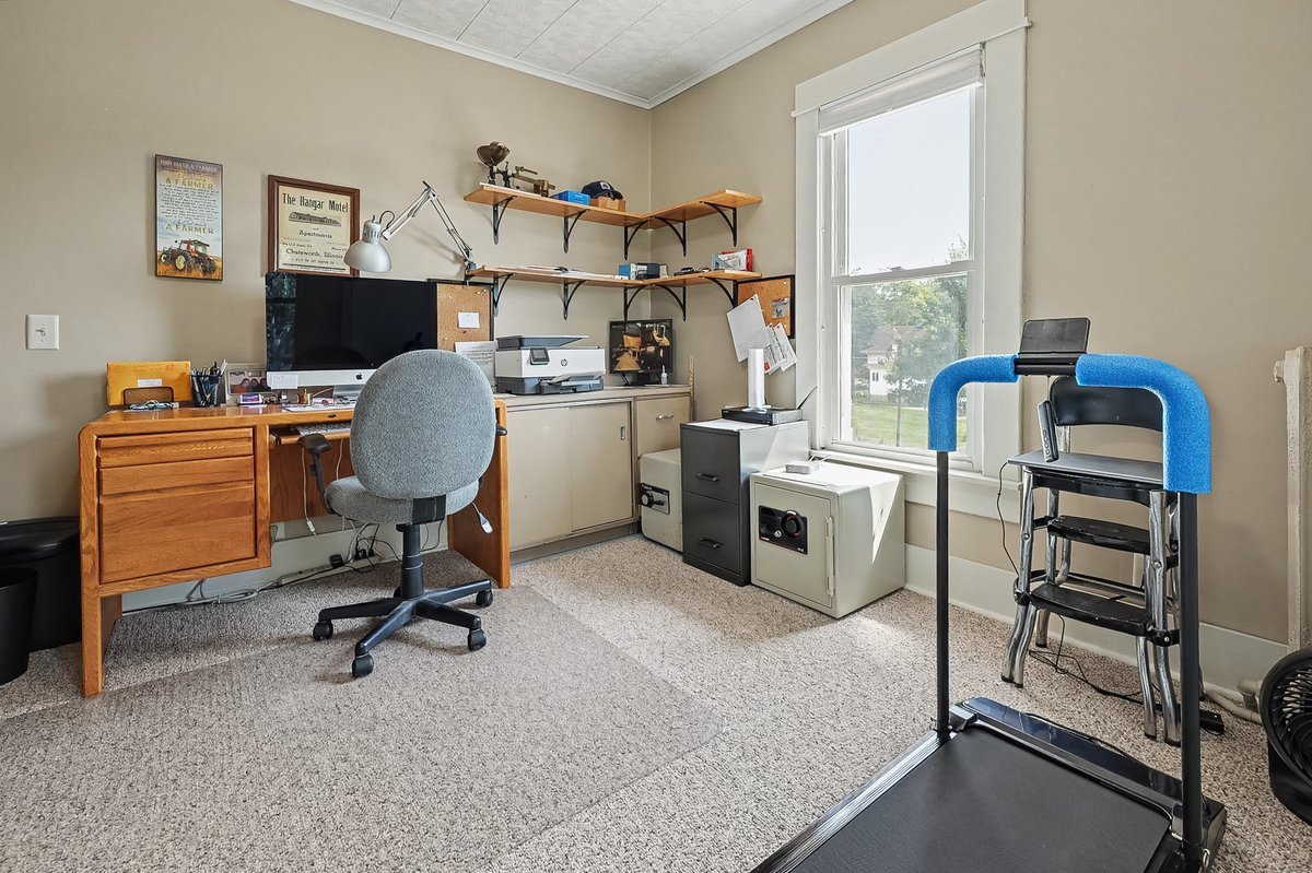 411 E Cherry Street Property Photo 16