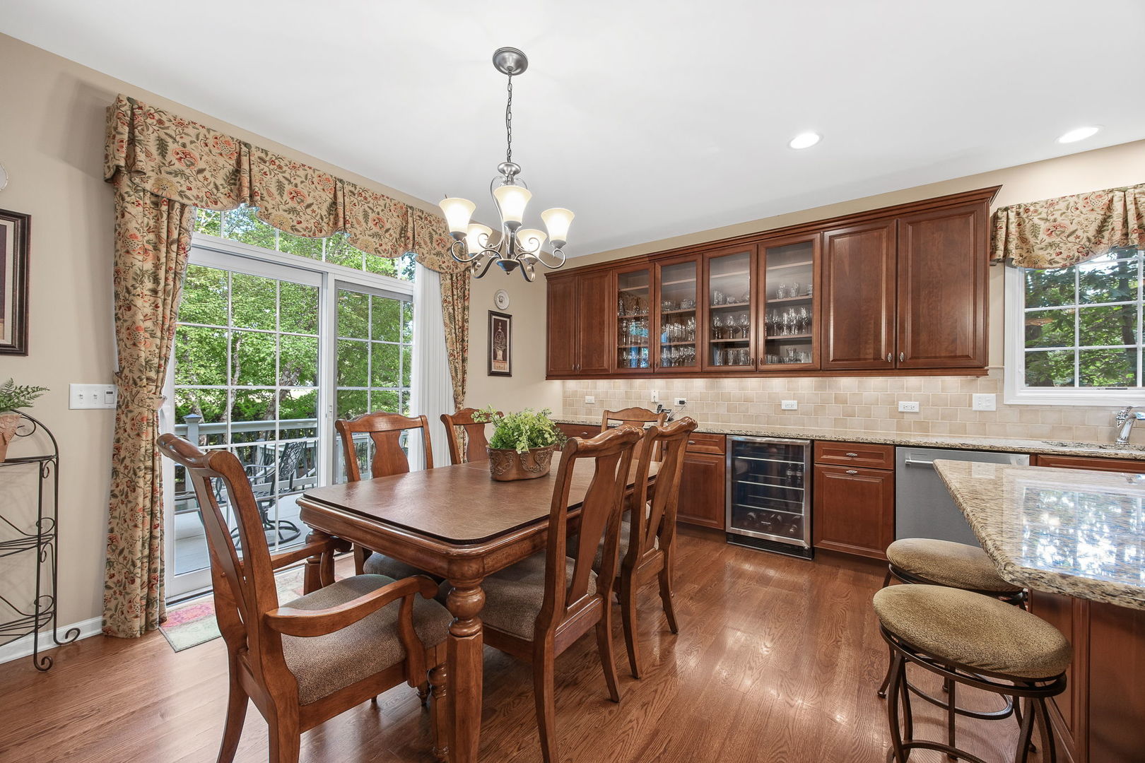 1657 Hickory Drive Property Photo 8