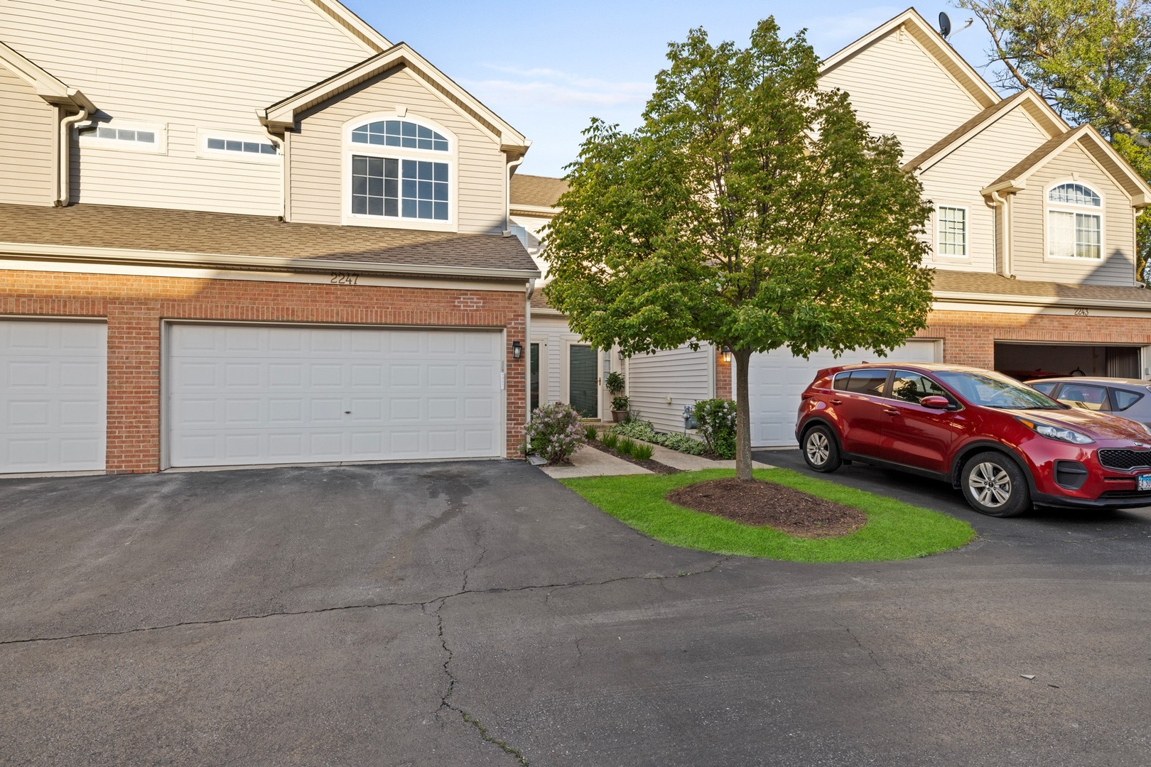 2247 Stoughton Drive Property Photo 1