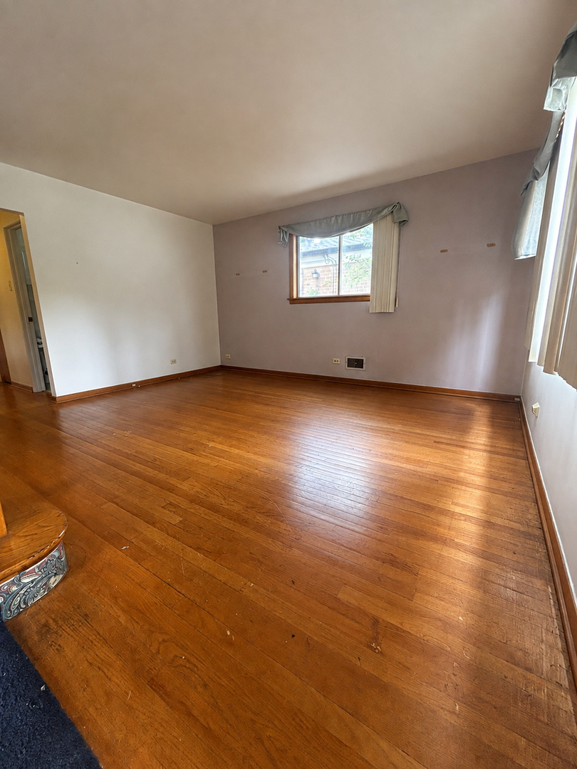 10834 S Keeler Avenue Property Photo 5