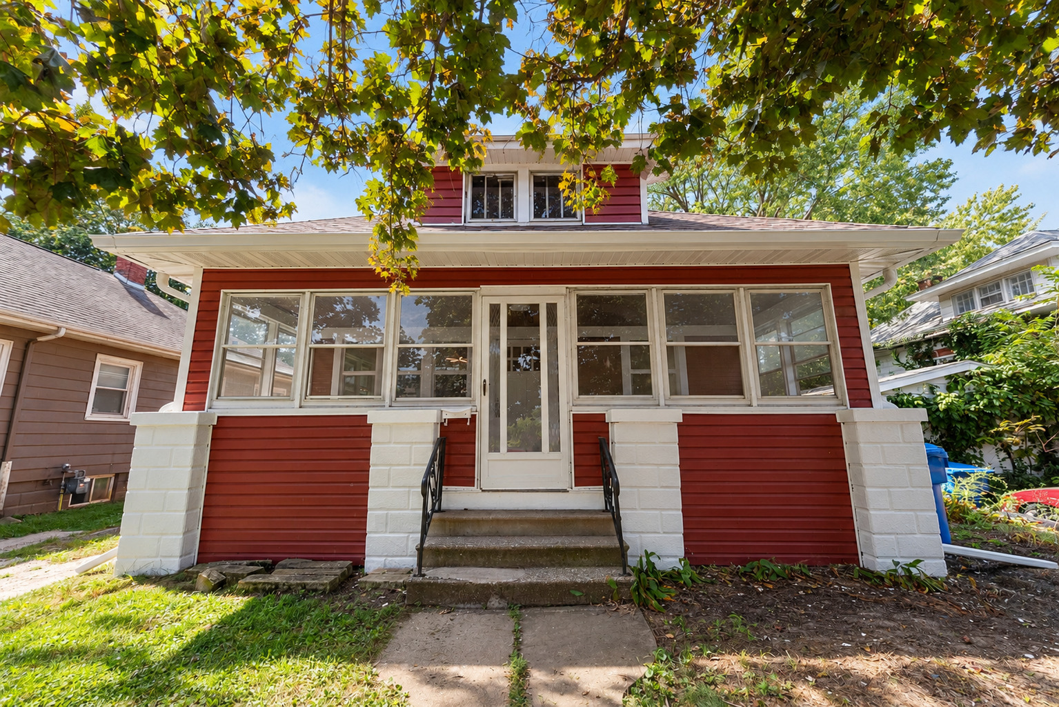 417 48th Street Property Photo 1