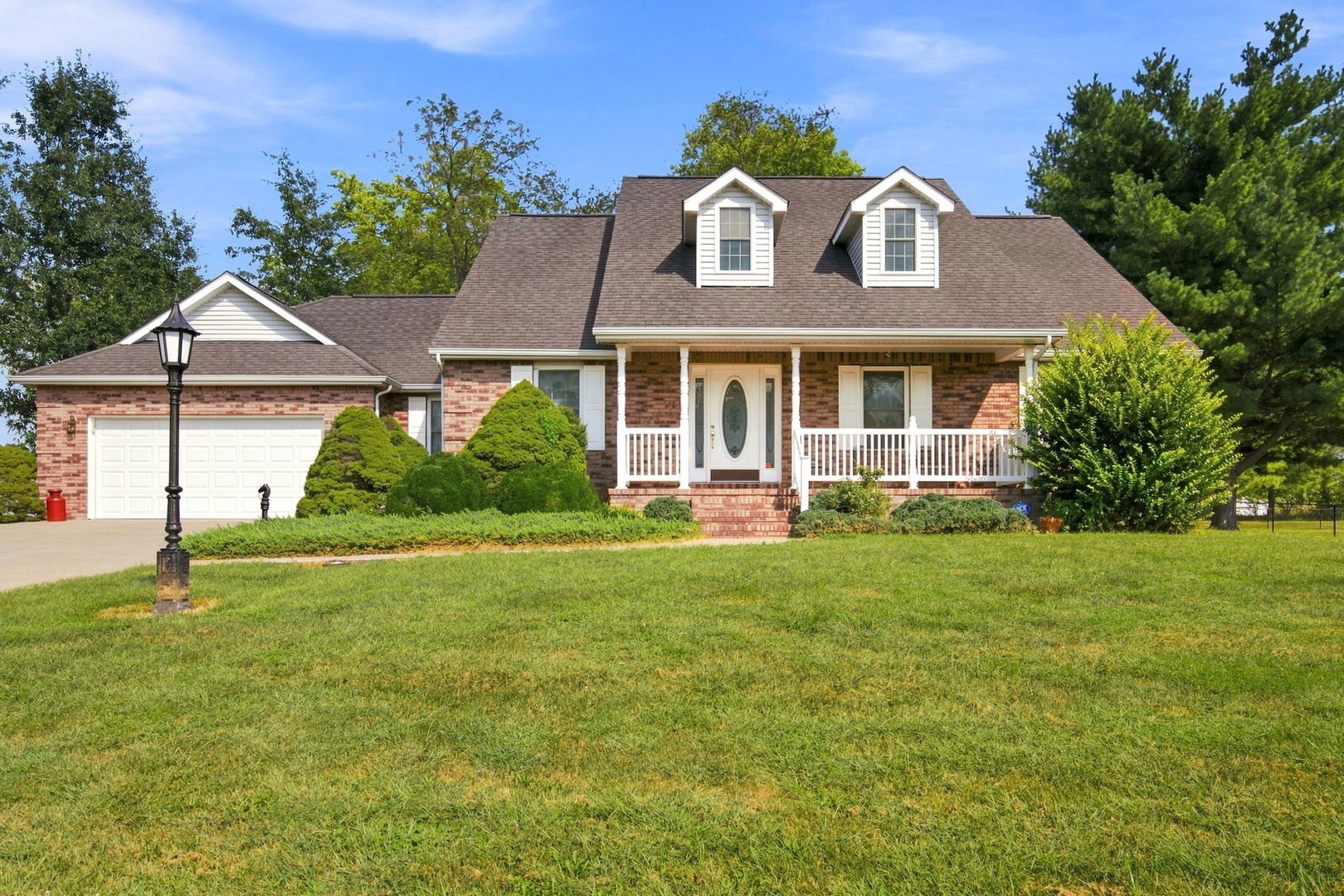 1815 Colonial Drive Property Photo 1
