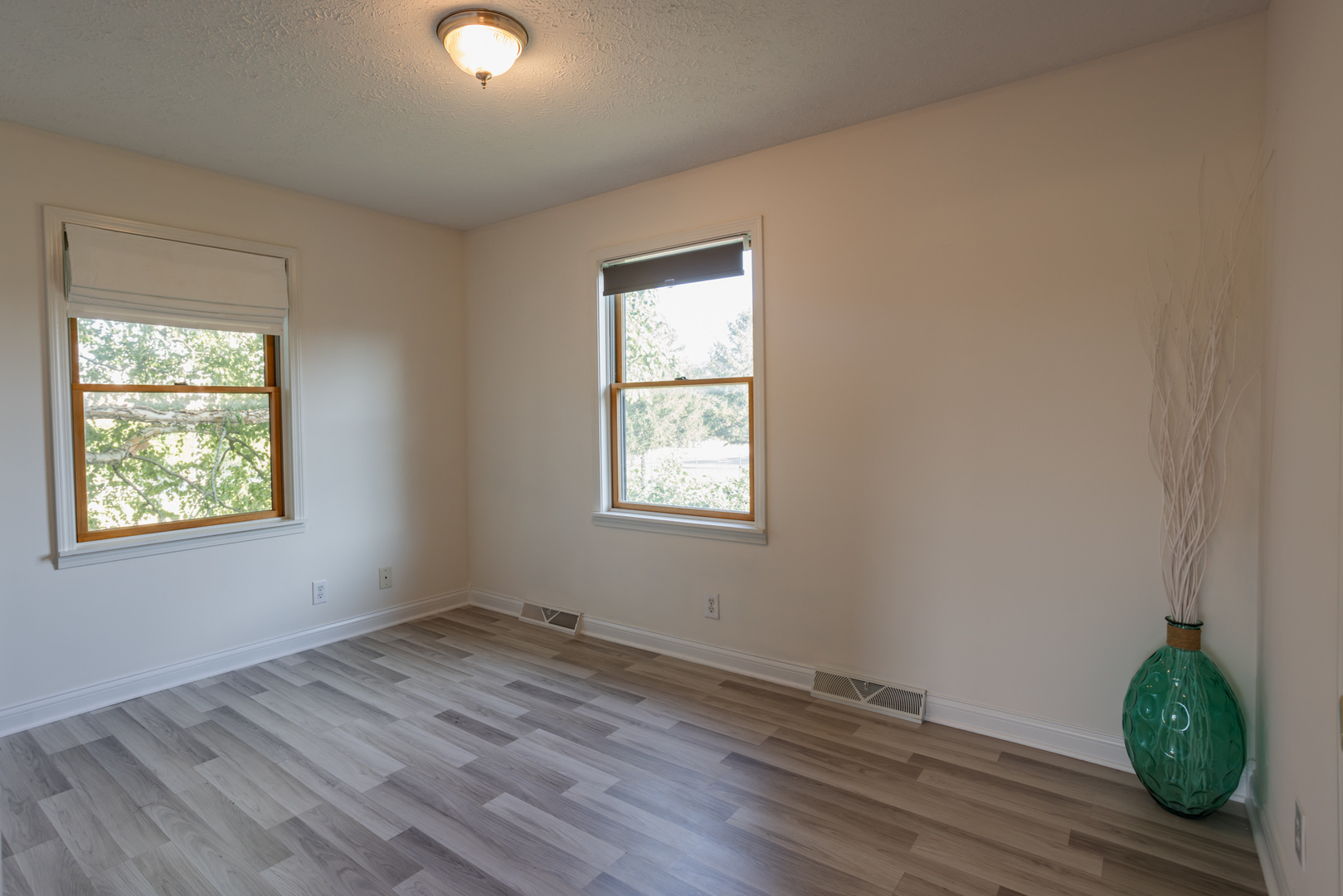 101 W Chippewa Street Property Photo 17