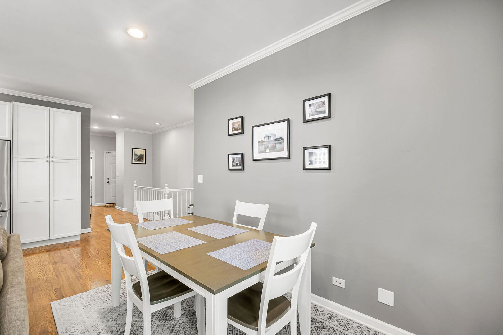 1123 W Grace Street 1e Property Photo 6
