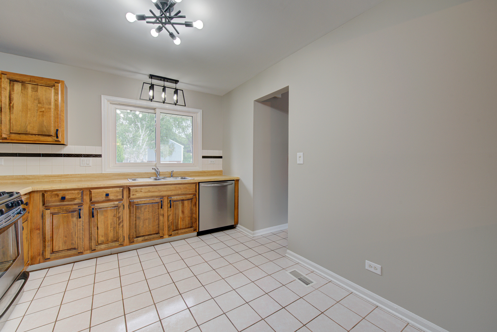 128 Sherman Street Property Photo 11