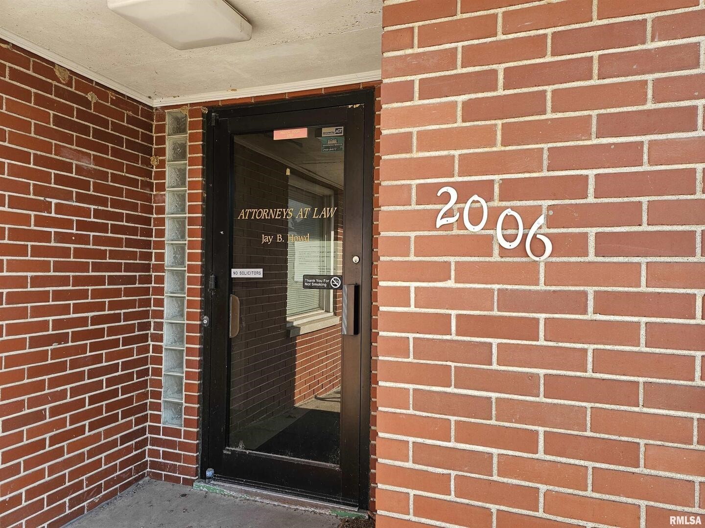 2006 Broadway Property Photo 2