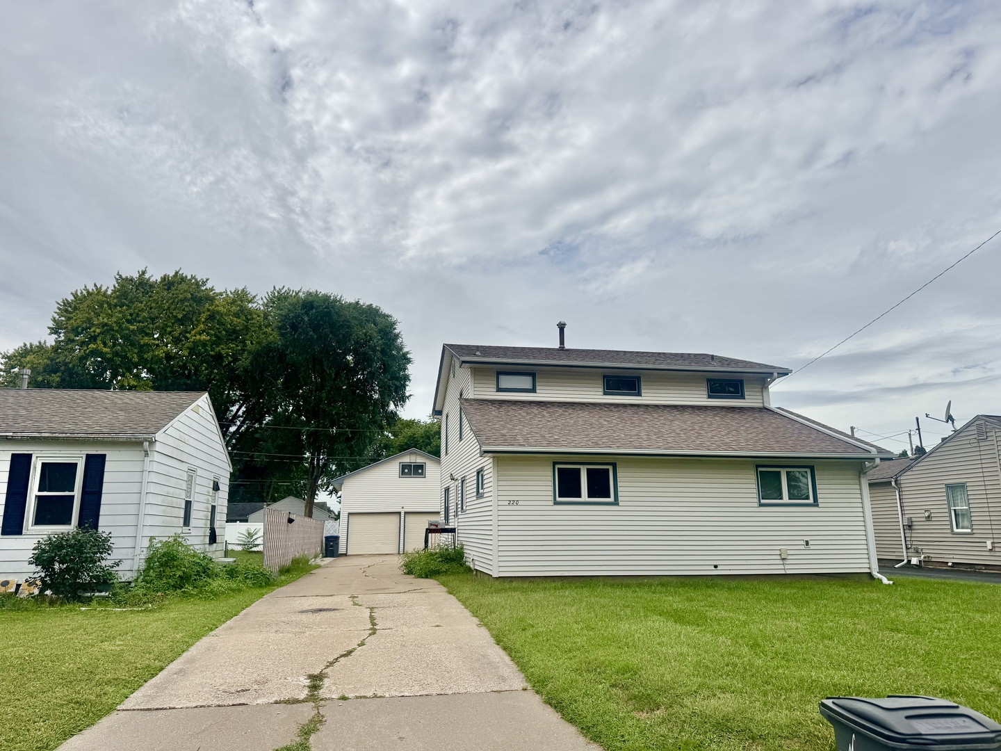 220 5th Street Property Photo 1