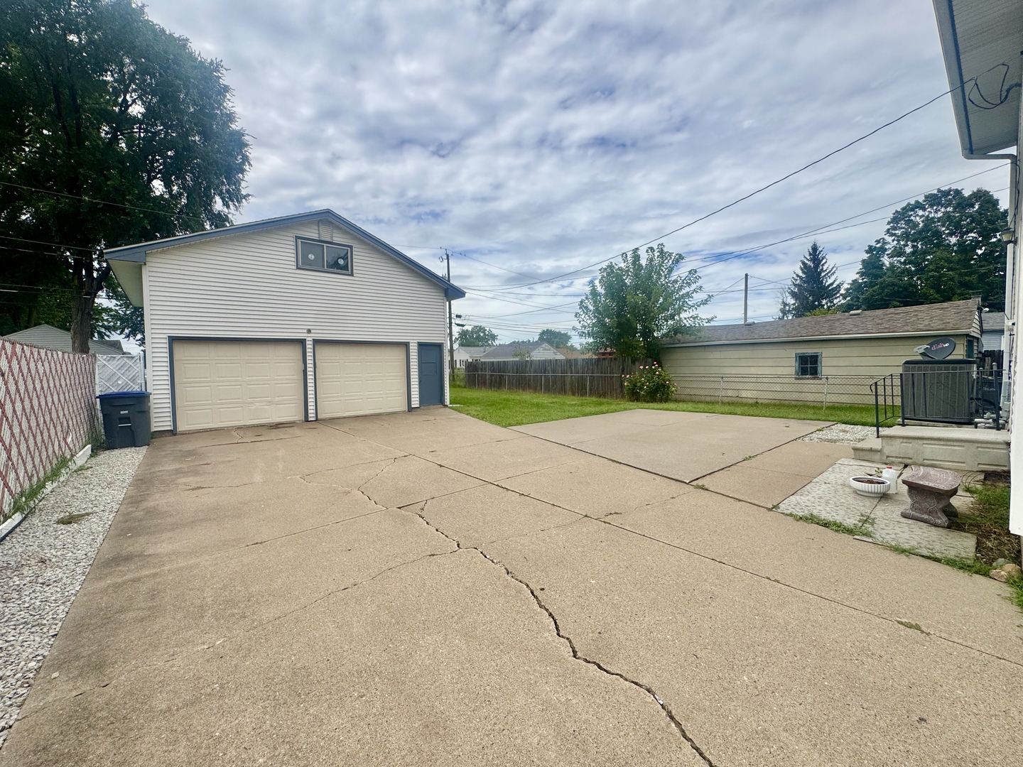 220 5th Street Property Photo 2