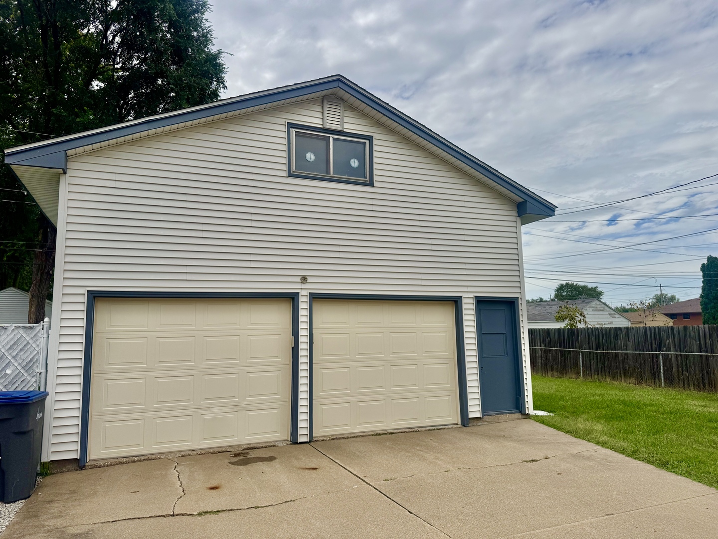 220 5th Street Property Photo 3