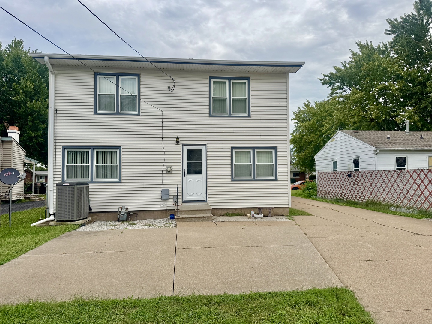220 5th Street Property Photo 4