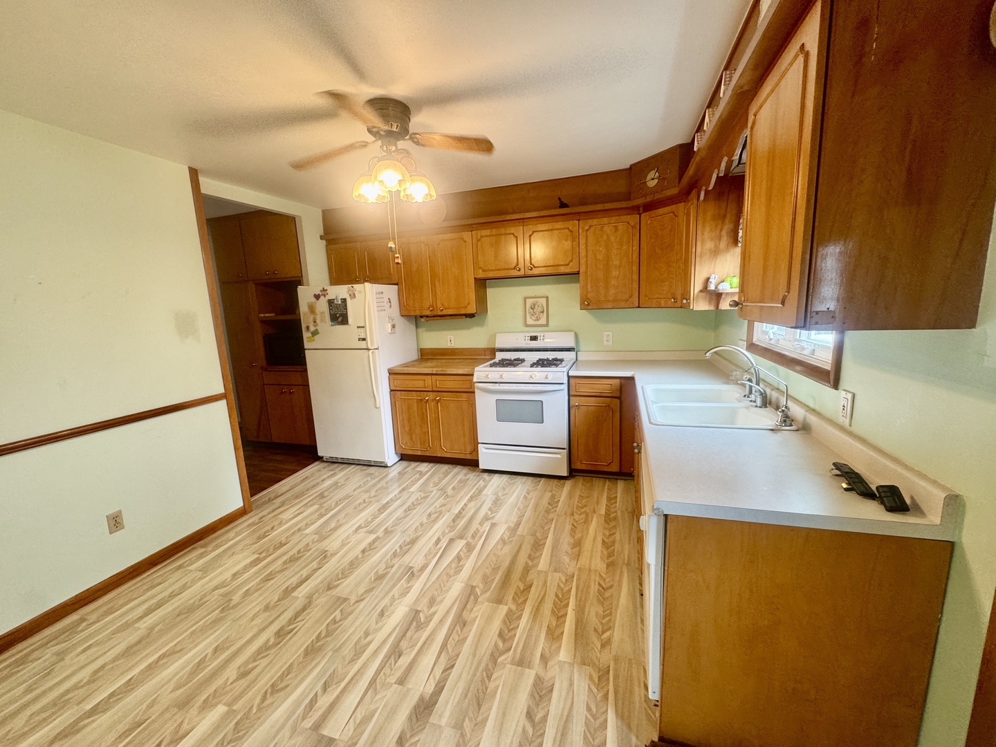 220 5th Street Property Photo 8