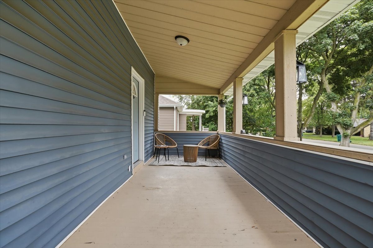 2018 Elim Avenue Property Photo 3