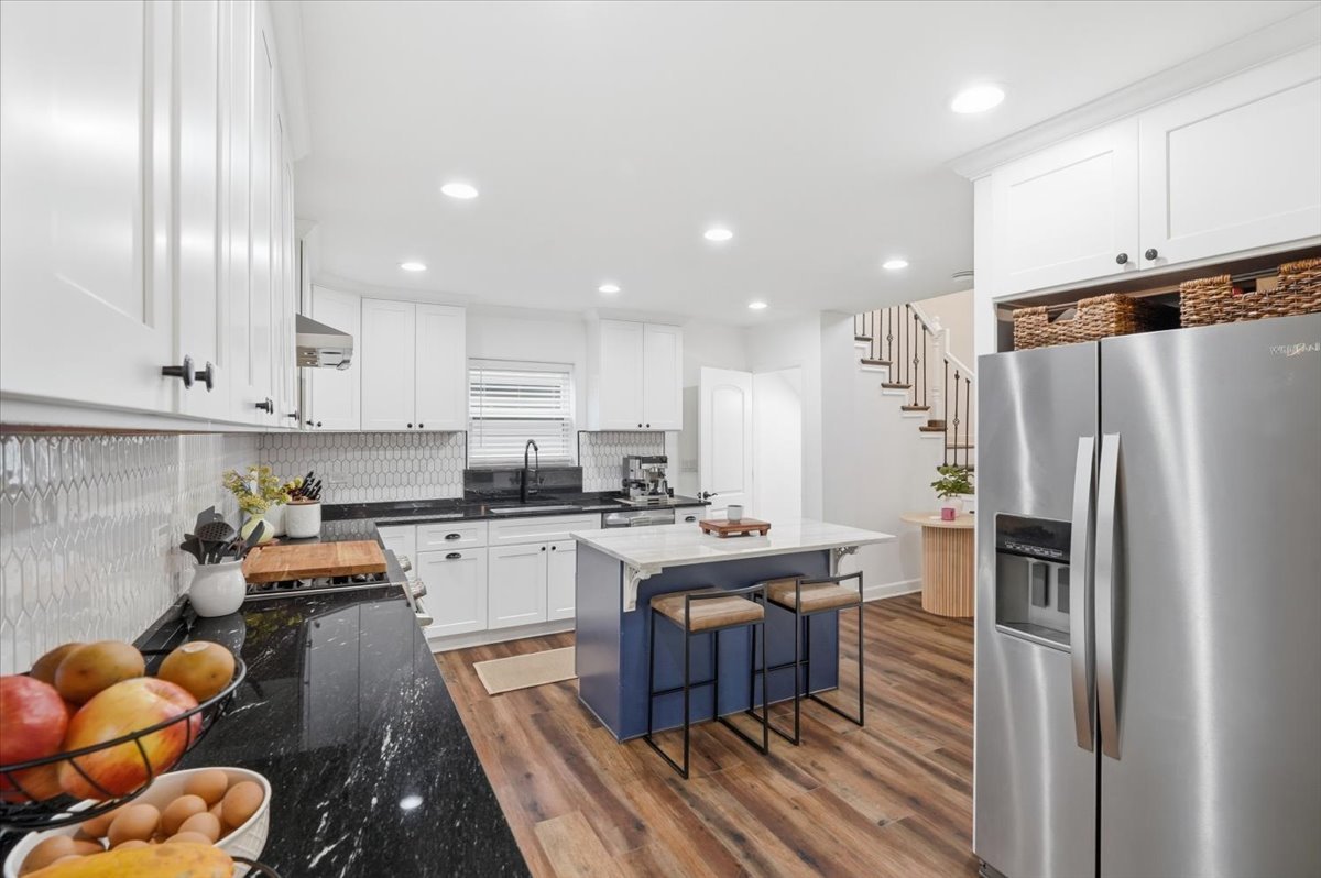 2018 Elim Avenue Property Photo 9