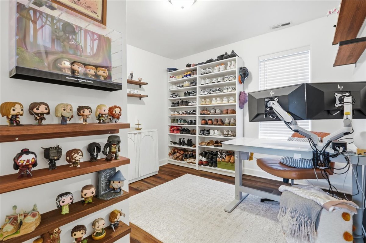 2018 Elim Avenue Property Photo 16