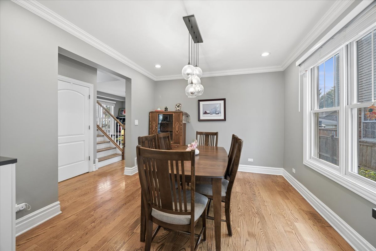 938 Mapleton Avenue Property Photo 7