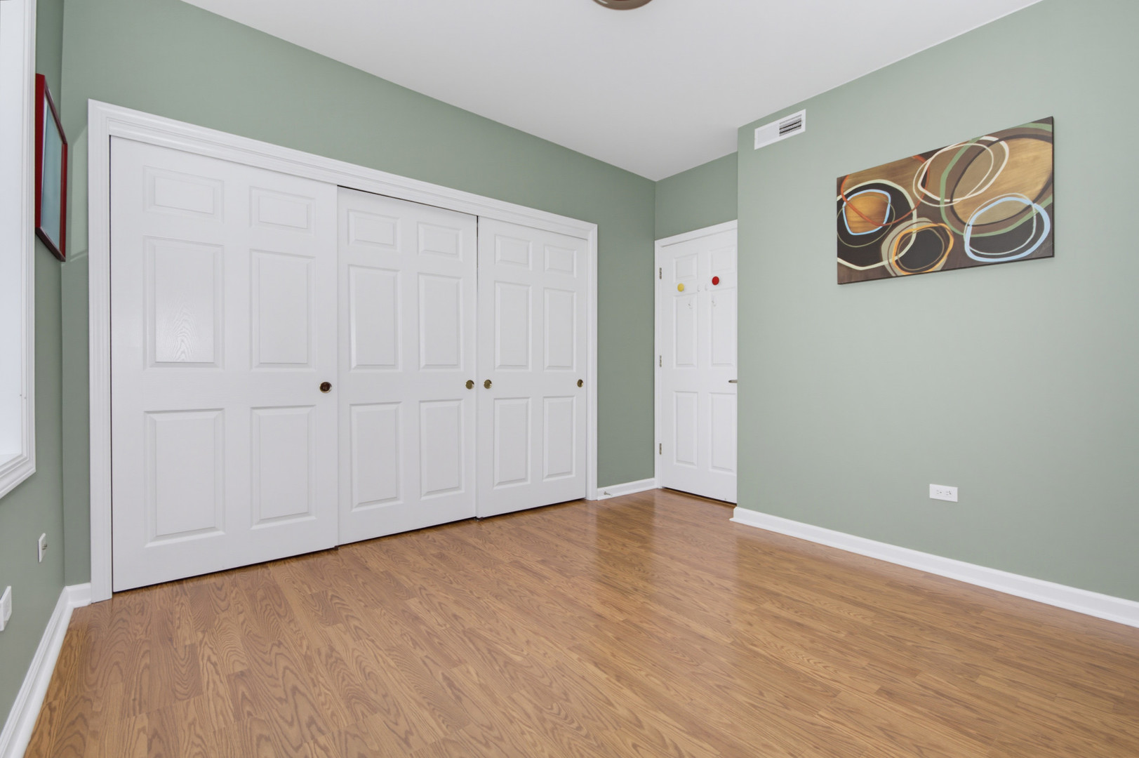 5555 N Cumberland Avenue 901 Property Photo 15