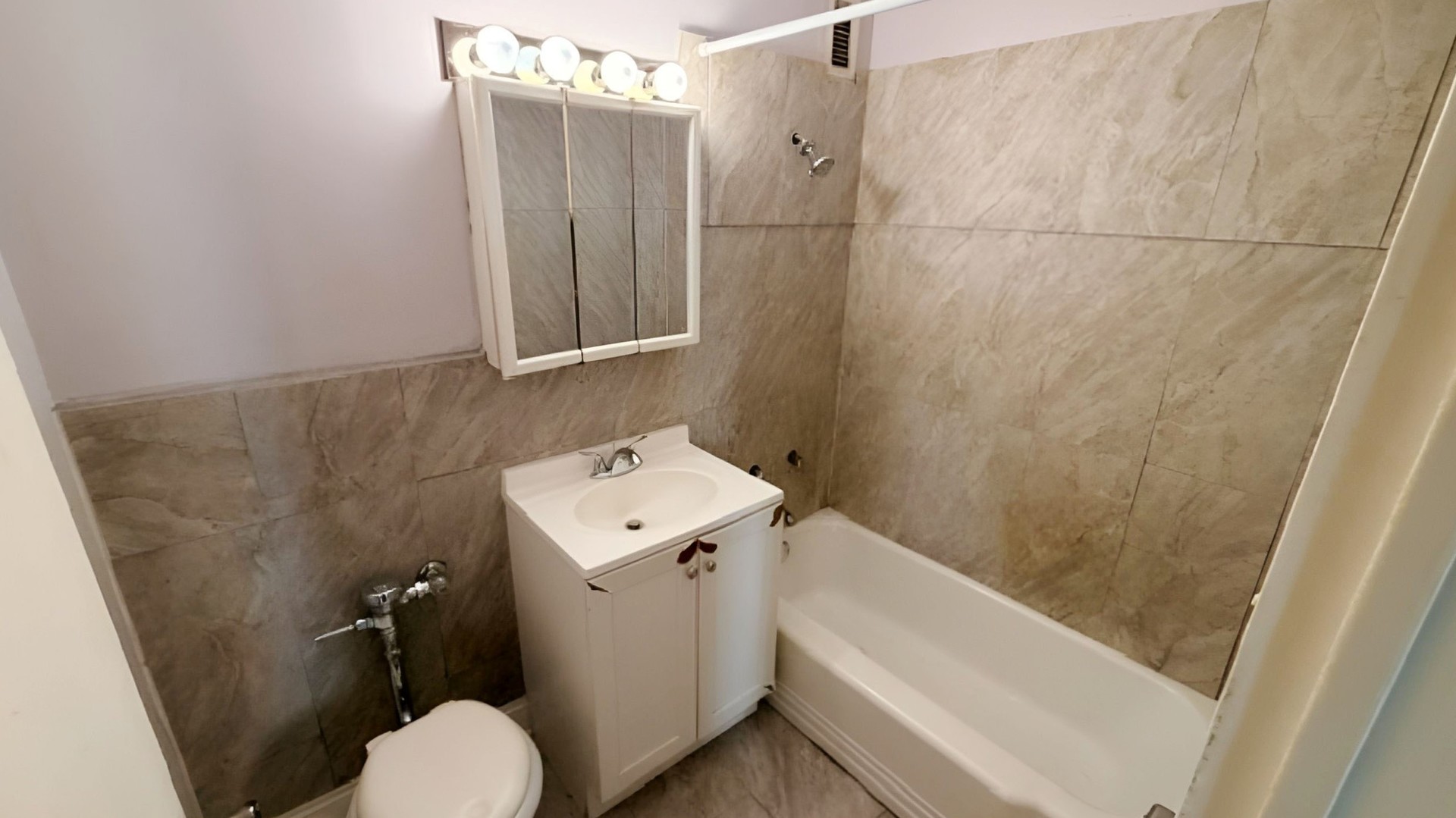 7337 S South Shore Drive 229 Property Photo 24