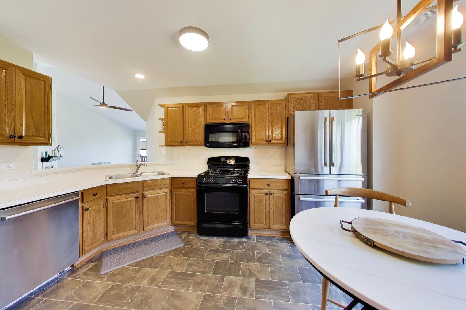 6868 W Mount Vernon Court 2-c Property Photo 8