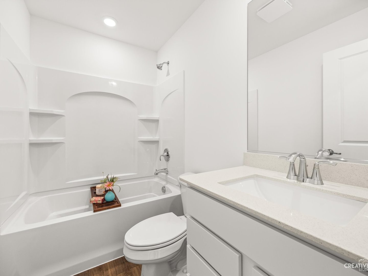 385 Danforth Drive Property Photo 18