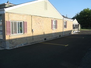 138 W Irving Park Road Property Photo 2