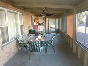 138 W Irving Park Road Property Photo 15