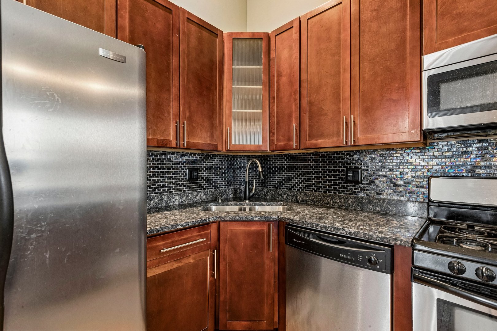 5016 S King Drive 3w Property Photo 15