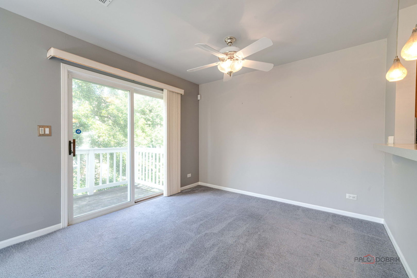 1432 Hampshire Court Property Photo 8