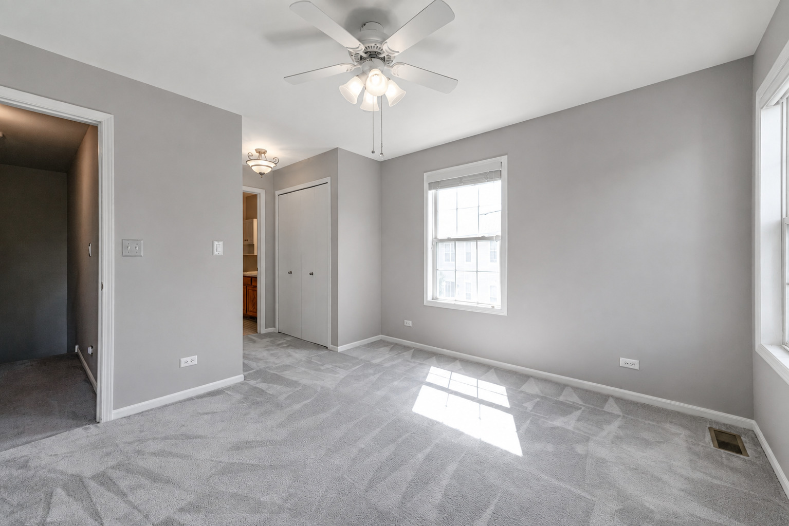 1432 Hampshire Court Property Photo 15