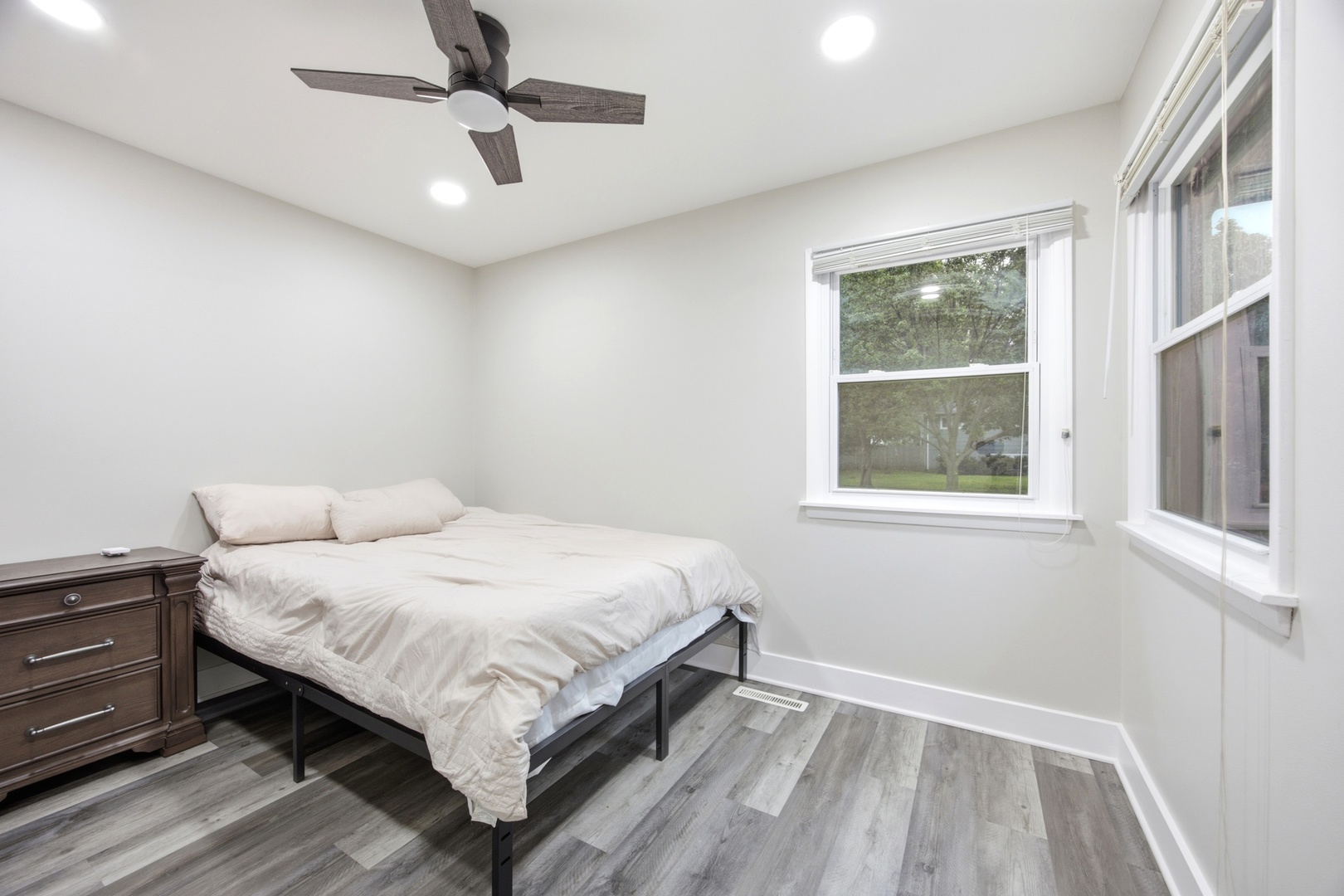 270 Berkshire Drive Property Photo 9