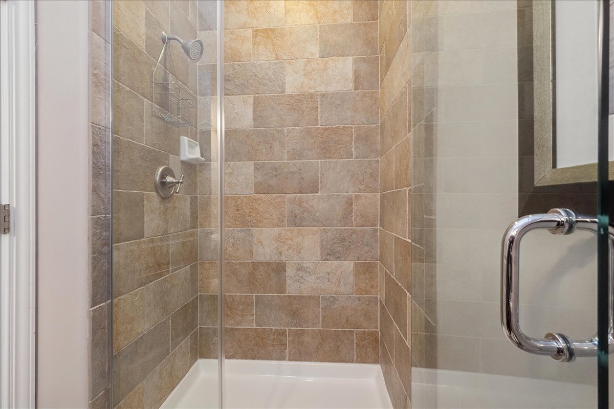 13600 Erin Drive Property Photo 33