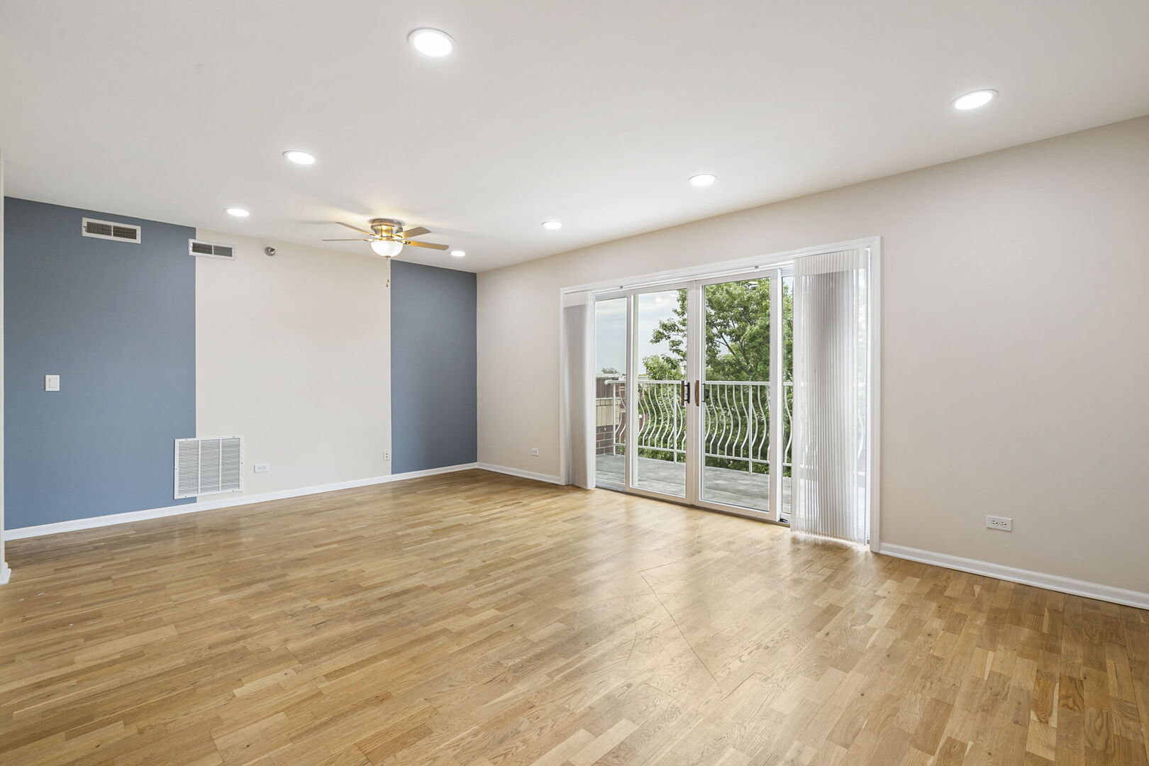 7051 W Touhy Avenue 604 Property Photo 4