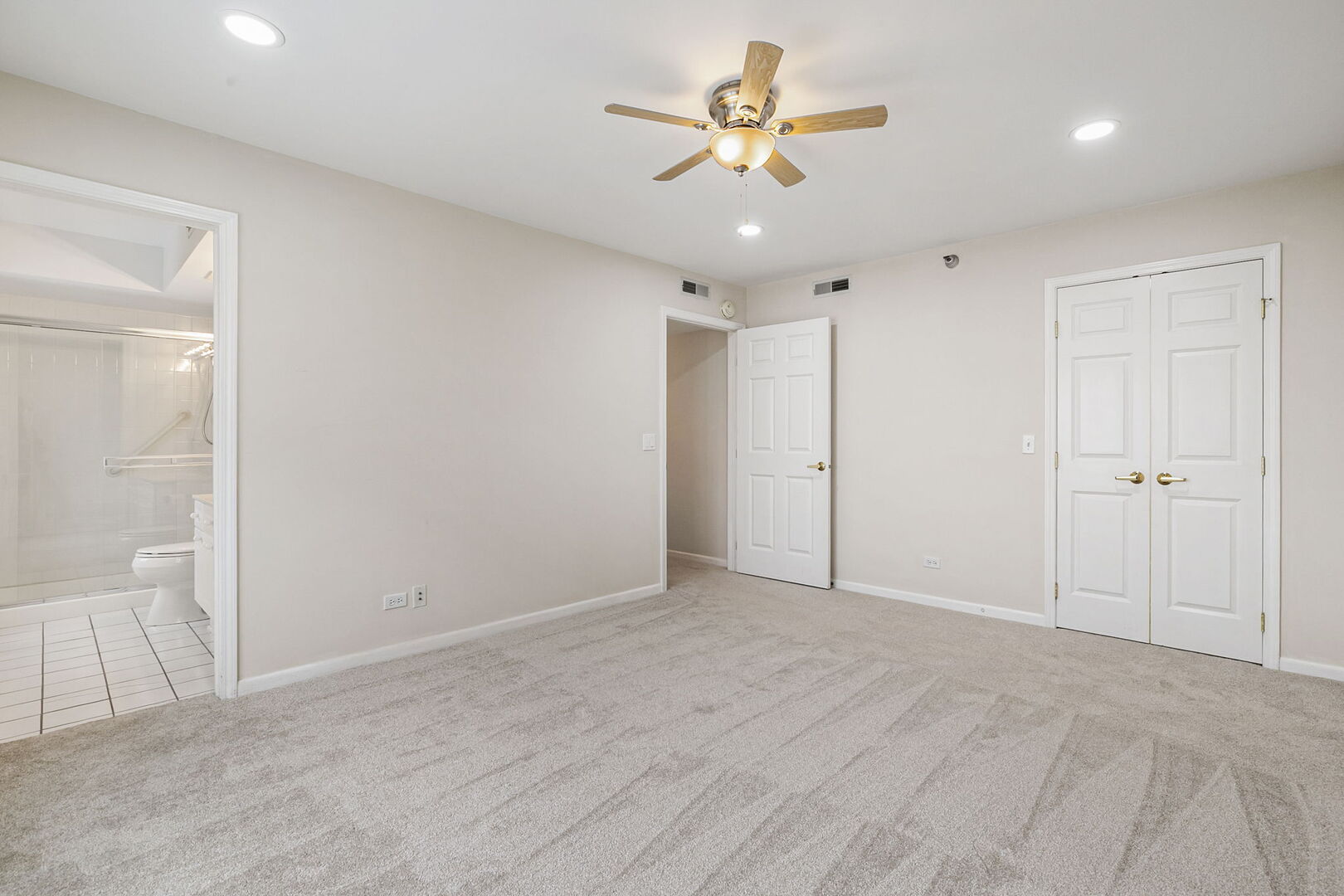 7051 W Touhy Avenue 604 Property Photo 11