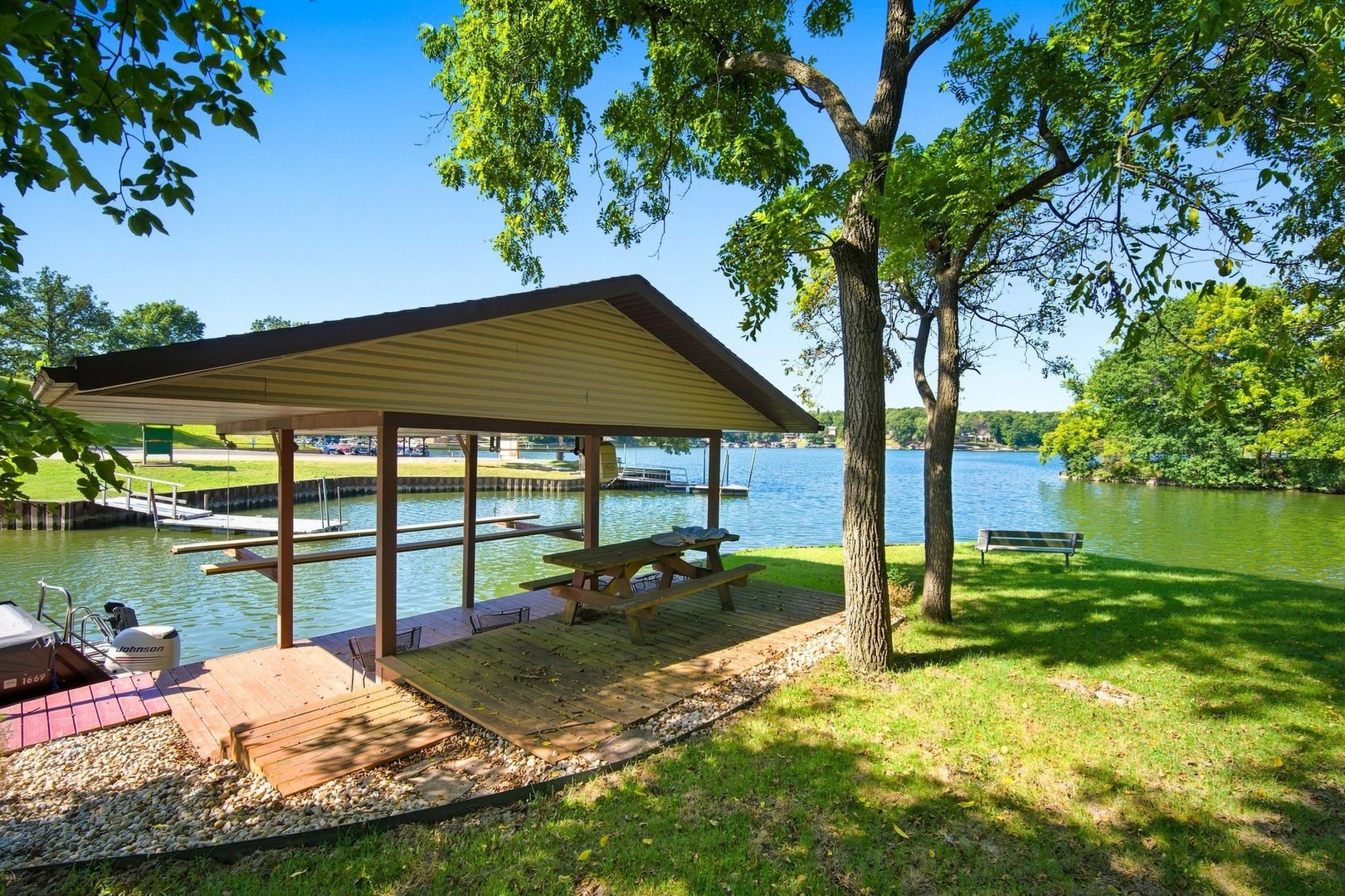 154 Beachview Court Property Photo 28