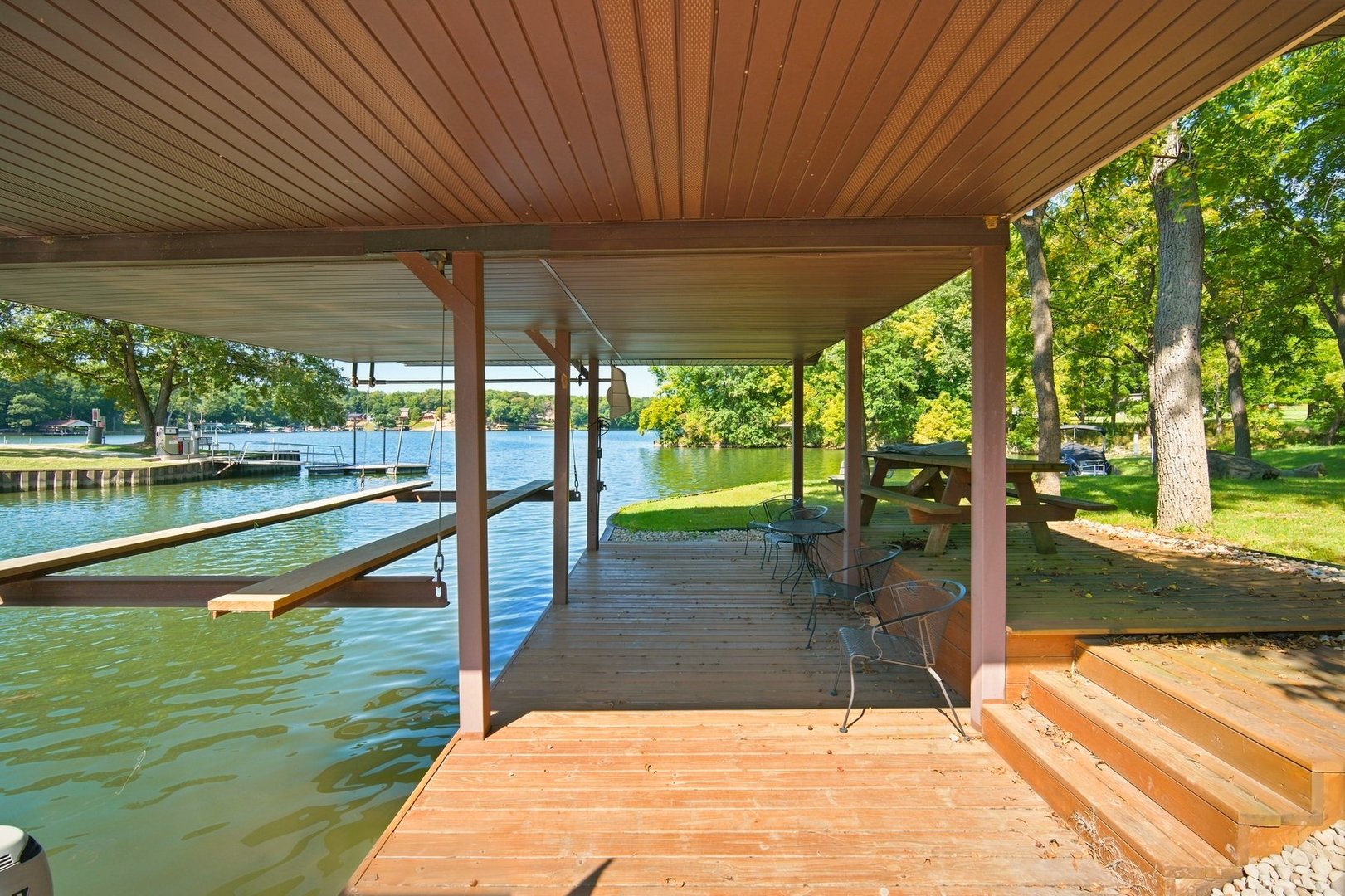 154 Beachview Court Property Photo 29