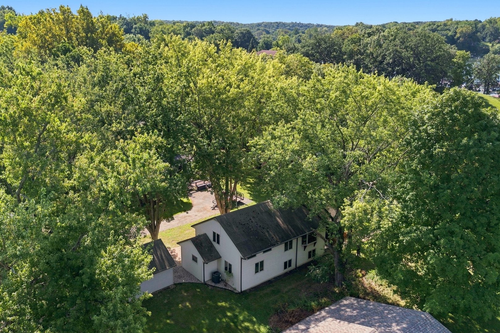 154 Beachview Court Property Photo 43