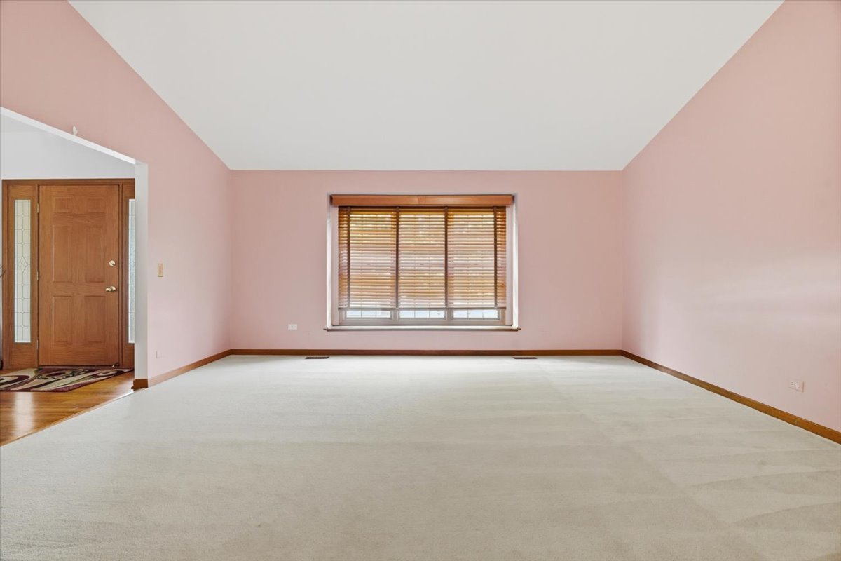 1173 N Clearwater Court Property Photo 4