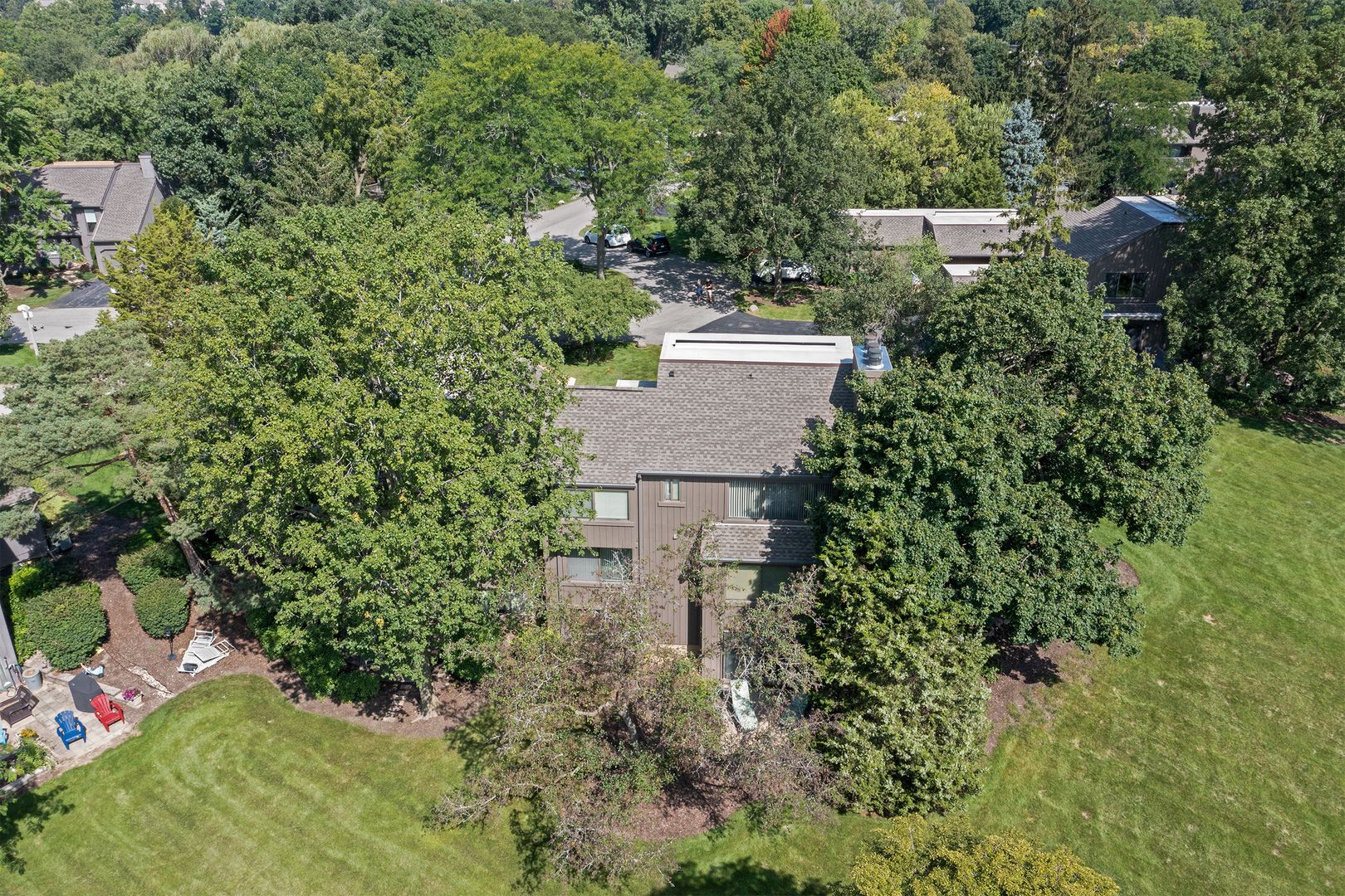 463 Woodview Road Property Photo 30