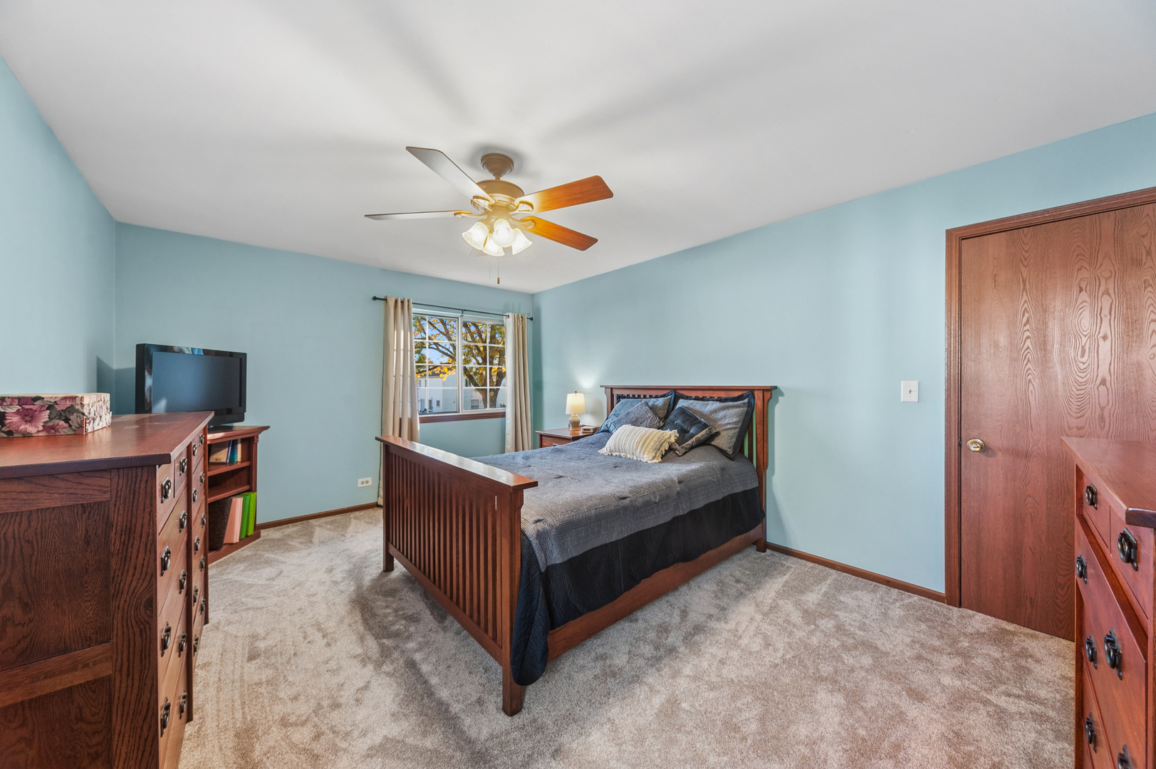 677 Windemere Lane Property Photo 12