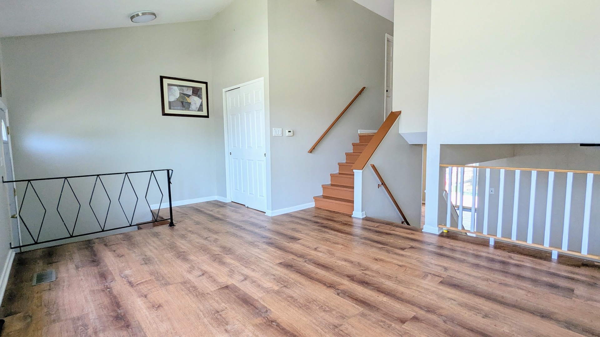 382 Dover Drive Property Photo 3